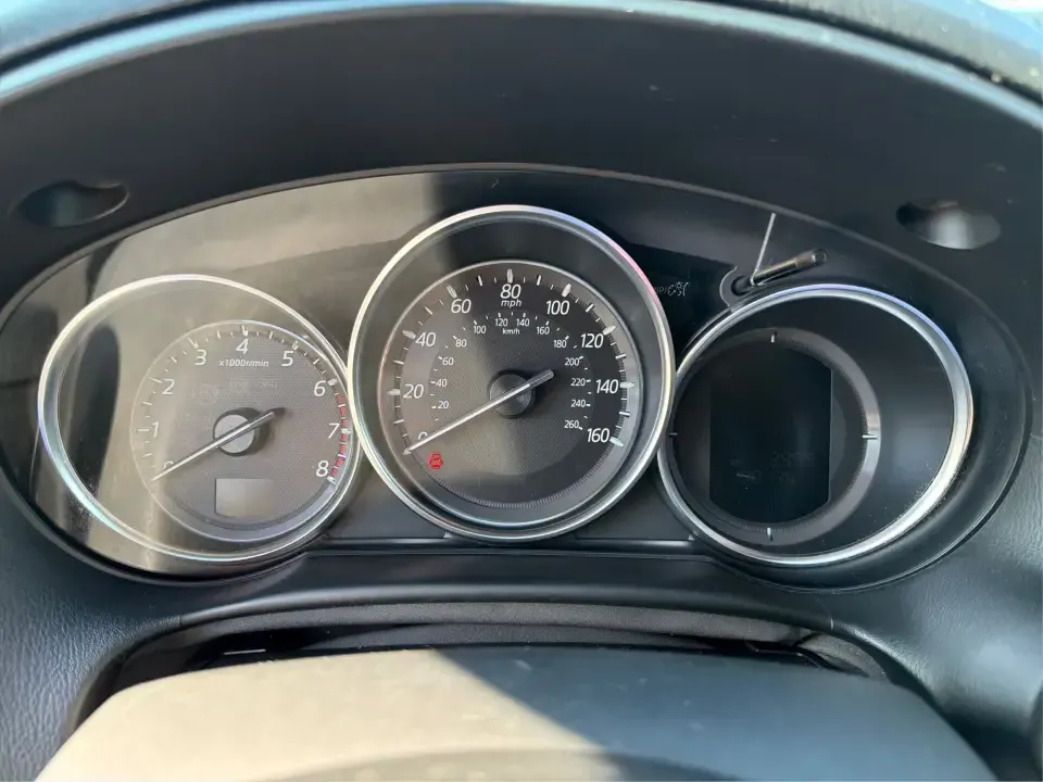 2016 Mazda CX-5 Touring (JM3KE4CYXG0) with an SKYACTIV-G 2.5L I-4 gasoline direct injection engine, 6-Speed Automatic transmission, located at 1230 East Main St, Xenia, OH, 45385, (937) 908-9800, 39.688026, -83.910172 - Pack up the kids, load the groceries, or point the nose toward a weekend road trip-this 2016 Mazda CX-5 Touring is the kind of SUV that fits real life in Piqua. With confident all-weather capability and a comfortable, well-equipped cabin, it's a smart choice for commuters running up and down I75, fa - Photo#15