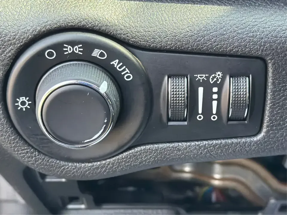 2015 Chrysler 200 Limited (1C3CCCAB6FN) with an 2.4L L4 DOHC 16V engine, 9-Speed Automatic transmission, located at 1099 N County Rd 25A, Troy, OH, 45373, (937) 908-9800, 40.057079, -84.212883 - Picture your next week: an easy I-75 commute, a comfortable run to Meijer, and a weekend cruise past the Miami County Fairgrounds-without stressing about how you'll get approved. This 2015 Chrysler 200 Limited is built for real life in Troy, Ohio: smooth, quiet, and efficient enough for daily drivin - Photo#17