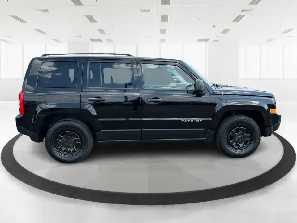 2014 Jeep Patriot Sport 2WD (1C4NJPBB0ED) with an 2.4L L4 DOHC 16V engine, located at 1099 N County Rd 25A, Troy, OH, 45373, (937) 908-9800, 40.057079, -84.212883 - Need a practical SUV for everyday life in Troy-school drop-offs, commutes down I75, and weekend runs to Charleston Falls Preserve or the Miami County Fairgrounds? This 2014 Jeep Patriot Sport 2WD is a smart pick for drivers who want SUV versatility, easy parking, and confidence-building safety featu- Photo#1