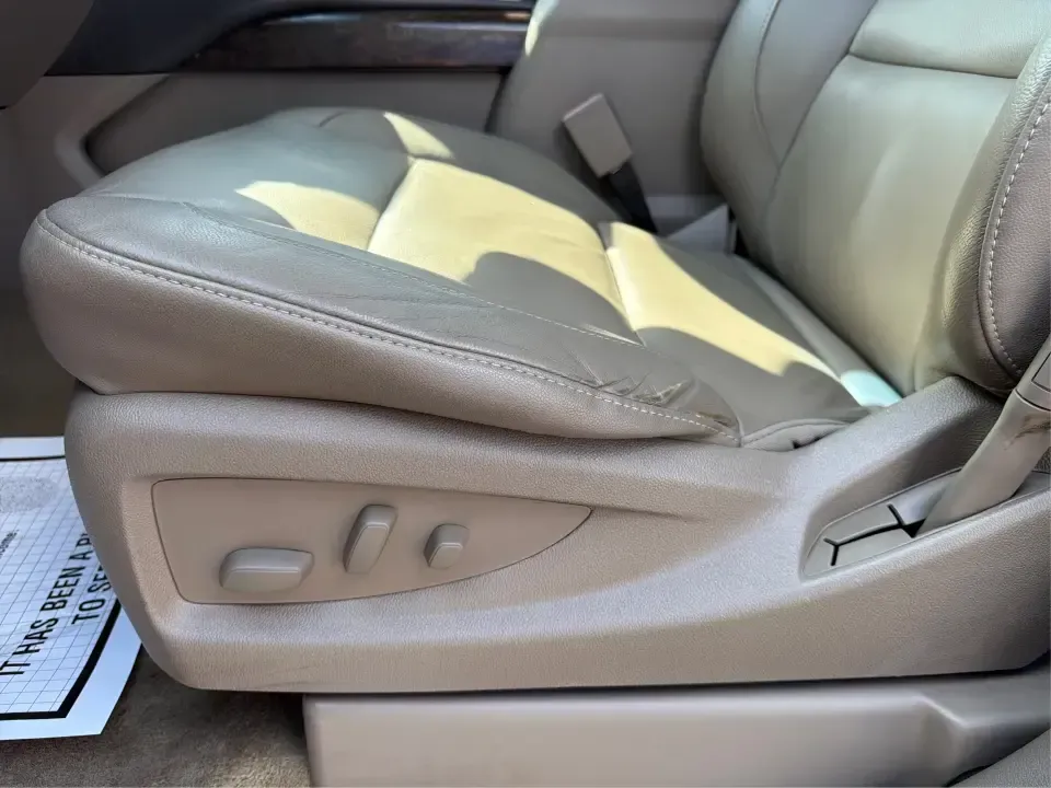 2016 Chevrolet Tahoe LT (1GNSKBKC8GR) with an EcoTec3 5.3L V-8 gasoline direct injection engine, 6A transmission, located at 8750 N County Rd 25A, Piqua, OH, 45356, (937) 908-9800, 40.164391, -84.232513 - If your weekends look like youth sports in the morning, a grocery run in the afternoon, and a last-minute road trip after dinner, this 2016 Chevrolet Tahoe LT 4WD is the kind of full-size SUV that keeps up with real life in Piqua. Finished in Summit White and built for comfort, capability, and confi - Photo#18