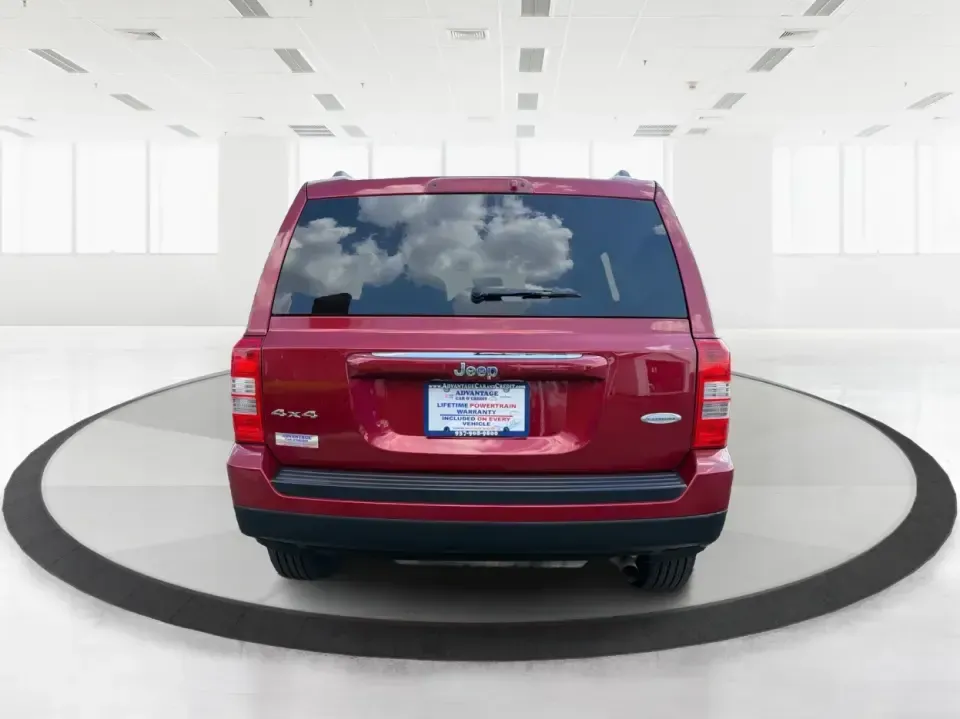 2016 Jeep Patriot Latitude (1C4NJRFB0GD) with an 2.4L I-4 DOHC engine, located at 8750 N County Rd 25A, Piqua, OH, 45356, (937) 908-9800, 40.164391, -84.232513 - Weekend escapes to Indian Lake, snowy morning commutes up I75, or everyday school-and-grocery runs around Miami County-this 2016 Jeep Patriot Latitude is built for the kind of Ohio life that doesn't slow down when the weather turns. With confident 4WD/AWD capability and SUV practicality, it's a smar - Photo#3