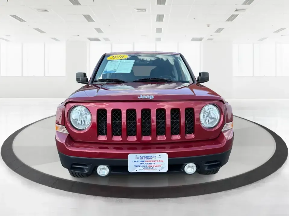 2016 Jeep Patriot Latitude (1C4NJRFB0GD) with an 2.4L I-4 DOHC engine, located at 8750 N County Rd 25A, Piqua, OH, 45356, (937) 908-9800, 40.164391, -84.232513 - Weekend escapes to Indian Lake, snowy morning commutes up I75, or everyday school-and-grocery runs around Miami County-this 2016 Jeep Patriot Latitude is built for the kind of Ohio life that doesn't slow down when the weather turns. With confident 4WD/AWD capability and SUV practicality, it's a smar - Photo#7