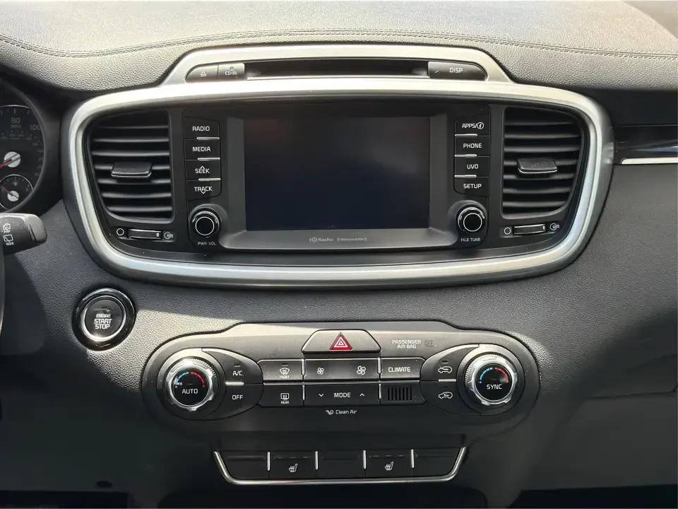 2017 Kia Sorento 2.4L LX (5XYPG4A38HG) with an 2.4L I-4 gasoline direct injection engine, 6A transmission, located at 8750 N County Rd 25A, Piqua, OH, 45356, (937) 908-9800, 40.164391, -84.232513 - Weekend road trips to Indian Lake, daily school drop-offs, and long commutes up I75 feel a lot easier when your SUV has real space, confident handling, and comfort features that keep everyone happy. This **2017 Kia Sorento LX (2.4L)** in **Platinum Graphite** is a practical, do-it-all **SUV** that f - Photo#13