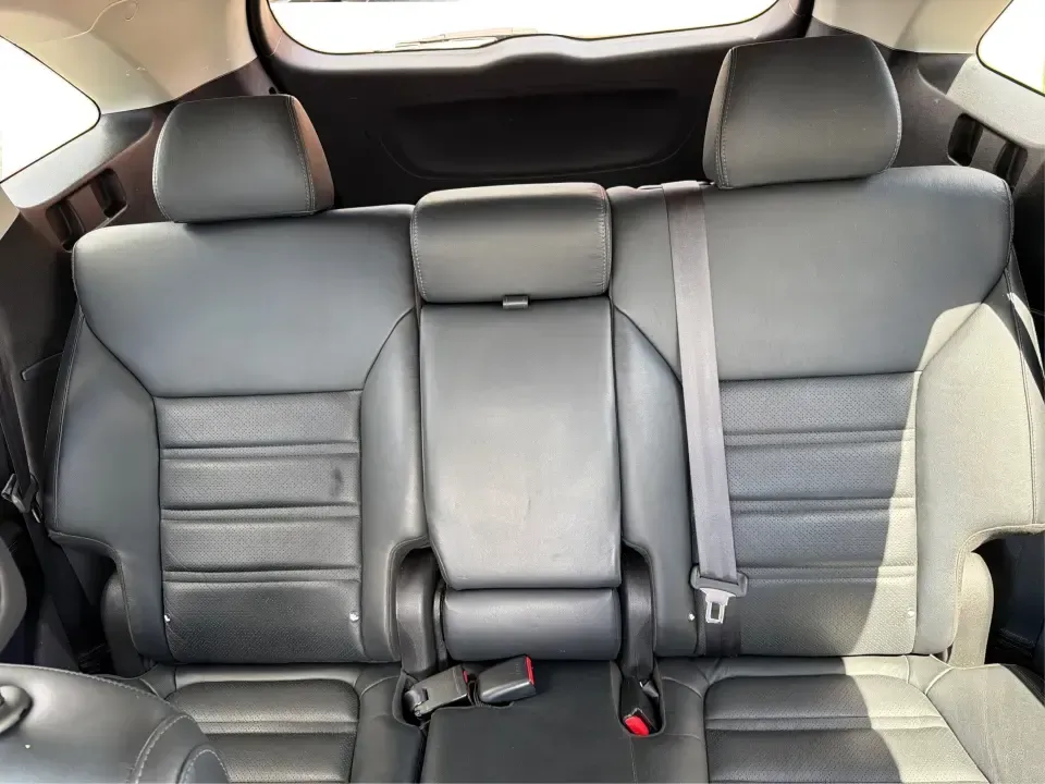 2017 Kia Sorento 2.4L LX (5XYPG4A38HG) with an 2.4L I-4 gasoline direct injection engine, 6A transmission, located at 8750 N County Rd 25A, Piqua, OH, 45356, (937) 908-9800, 40.164391, -84.232513 - Weekend road trips to Indian Lake, daily school drop-offs, and long commutes up I75 feel a lot easier when your SUV has real space, confident handling, and comfort features that keep everyone happy. This **2017 Kia Sorento LX (2.4L)** in **Platinum Graphite** is a practical, do-it-all **SUV** that f - Photo#14