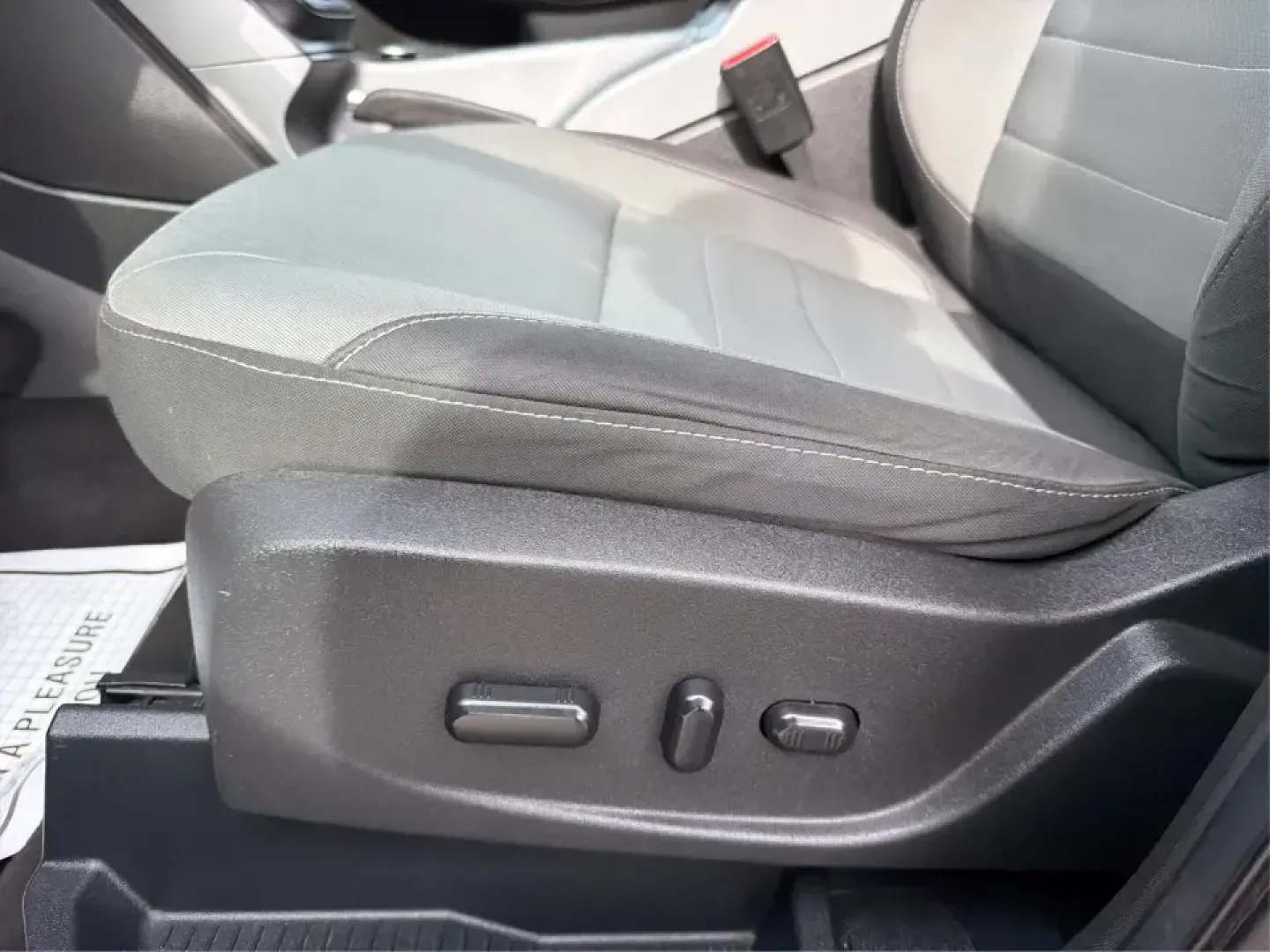 2016 Ford Escape SE (1FMCU0G75GU) with an 2.5L L4 DOHC 16V engine, 6-Speed Automatic transmission, located at 1099 N County Rd 25A, Troy, OH, 45373, (937) 908-9800, 40.057079, -84.212883 - Whether you're juggling school drop-offs, commuting up I75, or planning a weekend run to the Miami County Fairgrounds, this 2016 Ford Escape SE is the kind of practical SUV that fits real-life Troy, Ohio routines. With a versatile cabin, confident road manners, and easy-to-live-with features, it's a - Photo#18