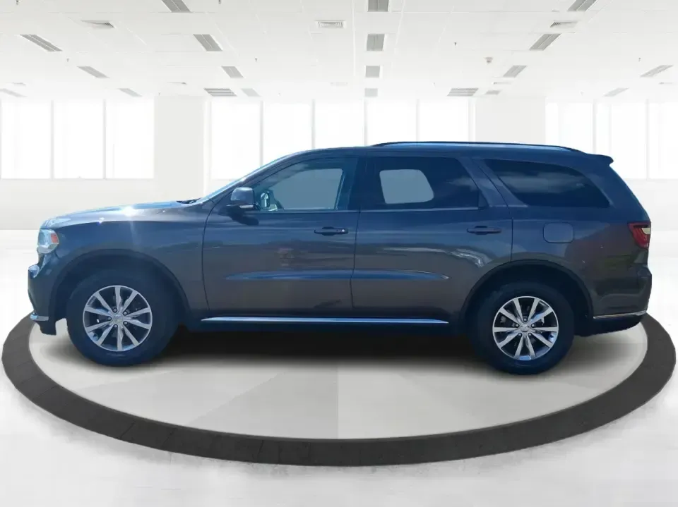 2015 Dodge Durango Limited (1C4RDJDG7FC) with an 3.6L V6 DOHC 24V engine, 8-Speed Automatic transmission, located at 1230 East Main St, Xenia, OH, 45385, (937) 908-9800, 39.688026, -83.910172 - Pack up the kids, load the cargo, and point the nose toward your next weekend getaway-this 2015 Dodge Durango Limited is built for real life in West Central Ohio. Whether you're shuttling a growing family to practice, commuting up I75, or planning a road trip to Indian Lake, the Durango delivers the - Photo#5