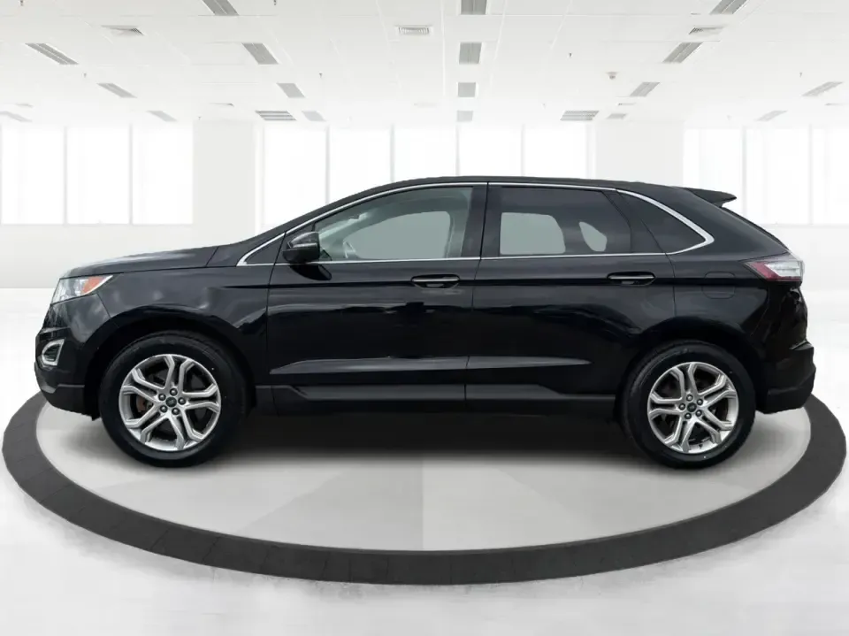 2018 Ford Edge Titanium (2FMPK4K82JB) with an 3.5L V6 DOHC 24V engine, 6A transmission, located at 1951 S Dayton Lakeview Rd., New Carlisle, OH, 45344, (937) 908-9800, 39.890999, -84.050255 - Need one SUV that can handle Ohio weather, keep the family comfortable, and still feel upscale for your daily commute? This 2018 Ford Edge Titanium in Shadow Black is built for real life-school runs, I-75 commuting, and weekend getaways to places like Charleston Falls Preserve-while giving you the p - Photo#5