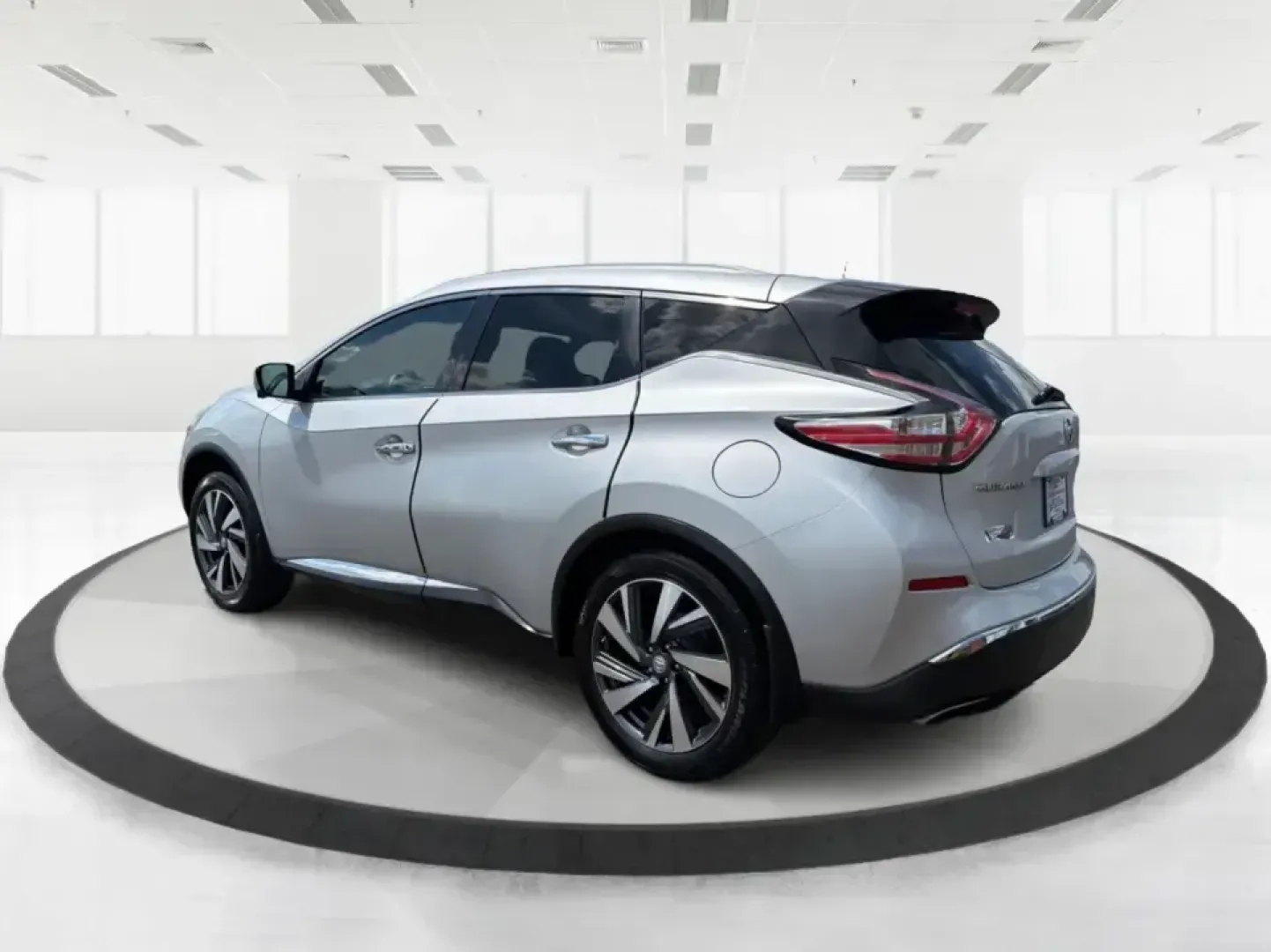 2015 Nissan Murano Platinum (5N1AZ2MHXFN) with an 3.5L V-6 DOHC engine, Continuously Variable Transmission transmission, located at 8750 N County Rd 25A, Piqua, OH, 45356, (937) 908-9800, 40.164391, -84.232513 - Load up the family, point the hood toward a weekend getaway, and enjoy the kind of comfort that makes long drives feel easy-this 2015 Nissan Murano Platinum is built for real life in West Central Ohio, from school drop-offs to road trips up I-75. Finished in Brilliant Silver Metallic and equipped wi - Photo#4