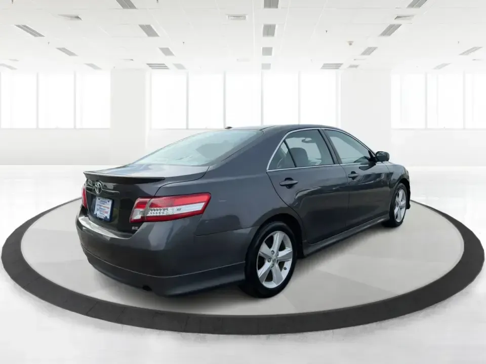 2011 Toyota Camry SE V6 (4T1BK3EK9BU) with an 3.5L V-6 DOHC engine, 6-Speed Automatic transmission, located at 8750 N County Rd 25A, Piqua, OH, 45356, (937) 908-9800, 40.164391, -84.232513 - Need a commuter that can eat up I75 miles all week, then still feel sporty for a Saturday drive past the Great Miami River or out toward the Miami Valley? This 2011 Toyota Camry SE V6 is the kind of practical-yet-fun sedan that fits real life in Piqua-reliable for work runs, comfortable for family e - Photo#2