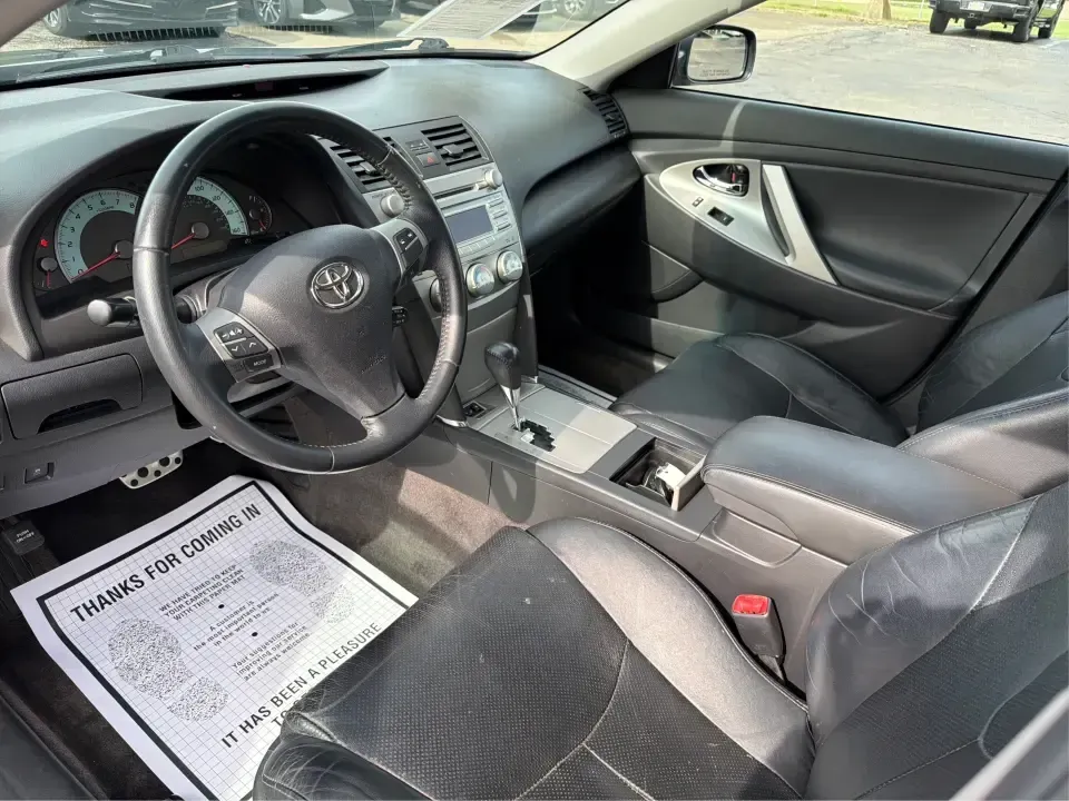 2011 Toyota Camry SE V6 (4T1BK3EK9BU) with an 3.5L V-6 DOHC engine, 6-Speed Automatic transmission, located at 8750 N County Rd 25A, Piqua, OH, 45356, (937) 908-9800, 40.164391, -84.232513 - Need a commuter that can eat up I75 miles all week, then still feel sporty for a Saturday drive past the Great Miami River or out toward the Miami Valley? This 2011 Toyota Camry SE V6 is the kind of practical-yet-fun sedan that fits real life in Piqua-reliable for work runs, comfortable for family e - Photo#9