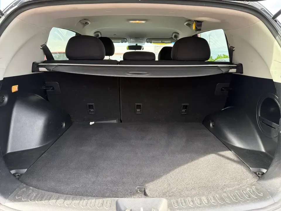 2011 Kia Sportage LX (KNDPB3A25B7) with an 2.4L I-4 DOHC engine, located at 1099 N County Rd 25A, Troy, OH, 45373, (937) 908-9800, 40.057079, -84.212883 - Weekend plans, school drop-offs, and the daily commute all get easier when you have a compact SUV that's comfortable, versatile, and ready for Ohio weather. This 2011 Kia Sportage LX is the kind of crossover that fits real life in Troy-whether you're loading up groceries after a run through town, me - Photo#12