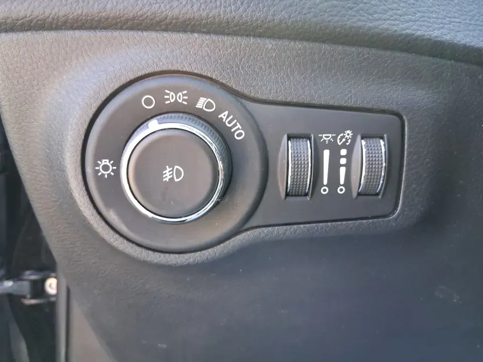 2018 Jeep Compass Latitude 4x4 (3C4NJDBB7JT) with an 2.4L L4 DOHC 16V engine, Manual/Standard transmission, located at 8750 N County Rd 25A, Piqua, OH, 45356, (937) 908-9800, 40.164391, -84.232513 - Weekend escapes, snowy school runs, and everyday commuting feel easier when your SUV is ready for whatever Ohio throws at it. This 2018 Jeep Compass Latitude 4x4 is built for drivers who want the flexibility to head from the weekday grind to a last-minute trip out toward Indian Lake or a scenic driv - Photo#17