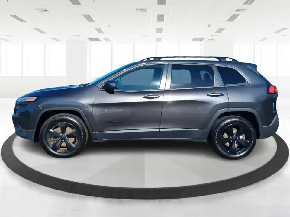 2016 Jeep Cherokee Altitude (1C4PJMCS7GW) with an 3.2L V6 DOHC 24V engine, 9-Speed Automatic transmission, located at 8750 N County Rd 25A, Piqua, OH, 45356, (937) 908-9800, 40.164391, -84.232513 - Pack up the kids, load the cooler, and point the hood toward Indian Lake or a fall weekend at the Piqua Heritage Festival-this 2016 Jeep Cherokee Altitude is the kind of SUV that fits real Ohio life. With confident 4WD/AWD capability, a strong 3.2L V6, and everyday comfort features, it's ideal for c - Photo#5