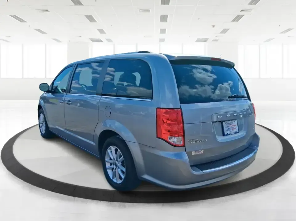 2018 Dodge Grand Caravan SXT (2C4RDGCG5JR) with an Pentastar 3.6L V-6 DOHC engine, 6A transmission, located at 880 E. National Road, Vandalia, OH, 45377, (937) 908-9800, 39.891918, -84.183594 - Road-trip weekends to Indian Lake, daily school drop-offs, and stress-free grocery runs-all get easier when you have a van built for real life. This 2018 Dodge Grand Caravan SXT in Billet Clearcoat is a smart pick for growing families, busy commuters traveling up and down I75, and budget-conscious b - Photo#4