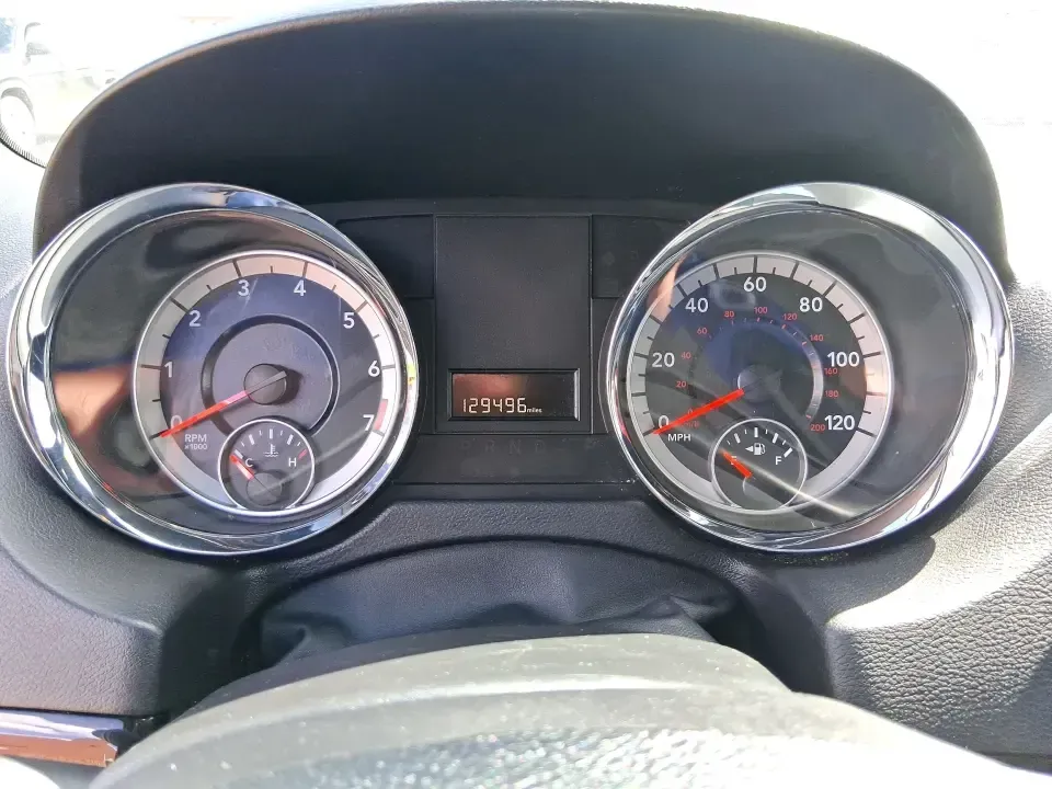 2018 Dodge Grand Caravan SXT (2C4RDGCG5JR) with an Pentastar 3.6L V-6 DOHC engine, 6A transmission, located at 880 E. National Road, Vandalia, OH, 45377, (937) 908-9800, 39.891918, -84.183594 - Road-trip weekends to Indian Lake, daily school drop-offs, and stress-free grocery runs-all get easier when you have a van built for real life. This 2018 Dodge Grand Caravan SXT in Billet Clearcoat is a smart pick for growing families, busy commuters traveling up and down I75, and budget-conscious b - Photo#15