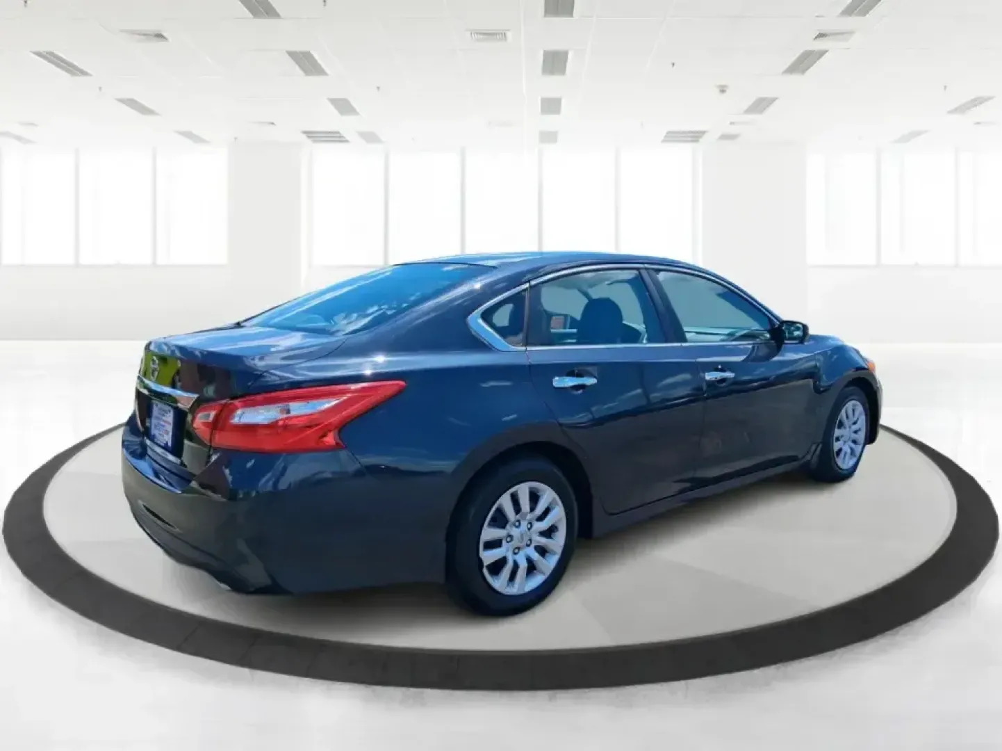 2017 Nissan Altima 2.5 S (1N4AL3APXHN) with an 2.5L I-4 DOHC engine, CVT transmission, located at 401 Woodman Dr, Riverside, OH, 45431, (937) 908-9800, 39.760899, -84.123421 - Need a reliable daily driver for the I70 commute, school drop-offs, and weekend errands around Clark County? This 2017 Nissan Altima 2.5 S in sleek Gun Metallic is a smart, comfortable sedan that fits real life-easy to park in town, smooth on longer drives toward Dayton, and efficient enough for bud - Photo#2