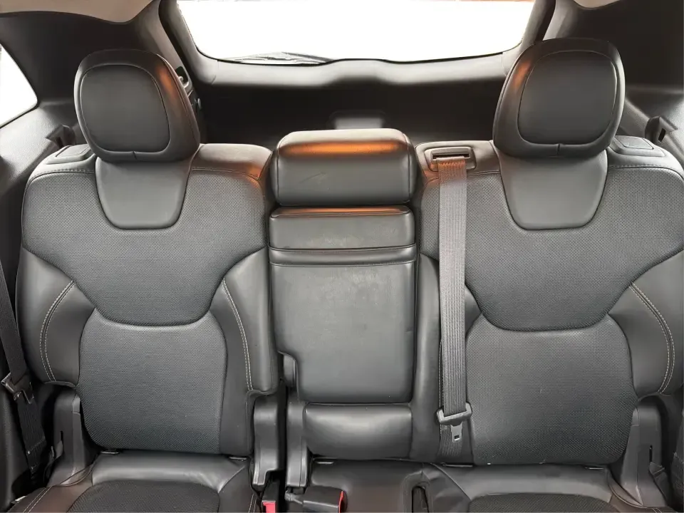 2015 Jeep Cherokee Limited (1C4PJMDS6FW) with an 3.2L V6 DOHC 24V engine, 9-Speed Automatic transmission, located at 4508 South Dixie Dr, Moraine, OH, 45439, (937) 908-9800, 39.689976, -84.218452 - Weekend escapes to John Bryan State Park, daily commutes down I70, or school-and-sports runs around Riverside-this 2015 Jeep Cherokee Limited is built for the kind of life that doesn't stay parked. With SUV comfort, confident capability, and upscale features, it's a smart fit for drivers who want on - Photo#14