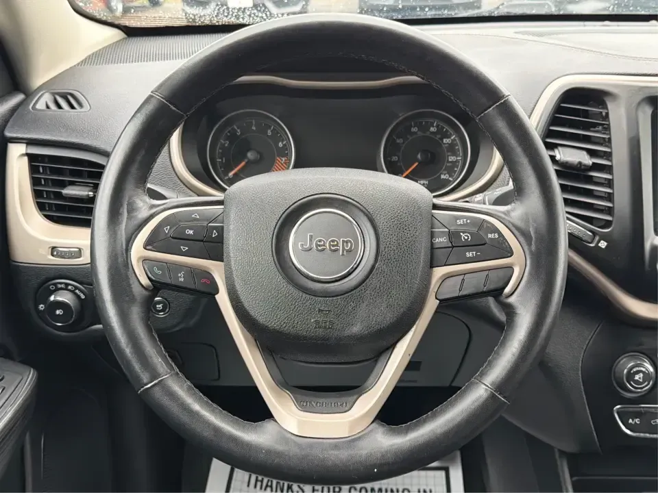 2015 Jeep Cherokee Limited (1C4PJMDS6FW) with an 3.2L V6 DOHC 24V engine, 9-Speed Automatic transmission, located at 4508 South Dixie Dr, Moraine, OH, 45439, (937) 908-9800, 39.689976, -84.218452 - Weekend escapes to John Bryan State Park, daily commutes down I70, or school-and-sports runs around Riverside-this 2015 Jeep Cherokee Limited is built for the kind of life that doesn't stay parked. With SUV comfort, confident capability, and upscale features, it's a smart fit for drivers who want on - Photo#16