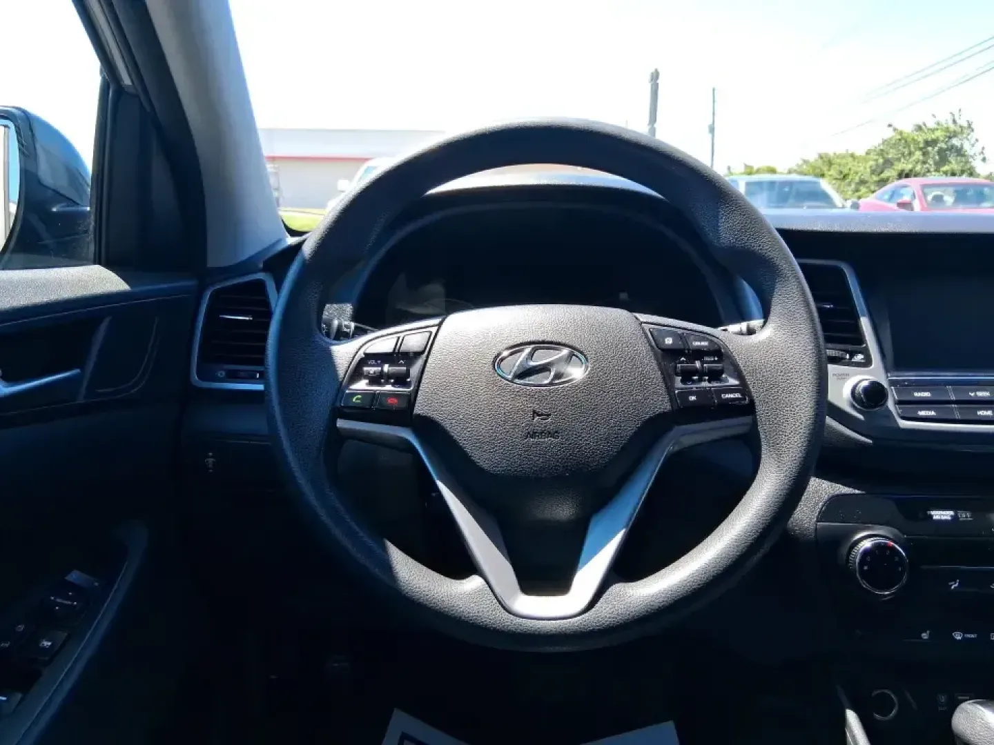 2018 Hyundai Tucson SEL (KM8J33A43JU) with an Nu 2L I-4 gasoline direct injection engine, 6A transmission, located at 4508 South Dixie Dr, Moraine, OH, 45439, (937) 908-9800, 39.689976, -84.218452 - Need a practical SUV that fits real life in the Miami Valley-school runs, I-75 commutes, and weekend getaways to Cox Arboretum or Carillon Historical Park? This 2018 Hyundai Tucson SEL in Coliseum Gray is a smart, comfortable choice for drivers who want SUV versatility without the bulky feel, and it - Photo#16