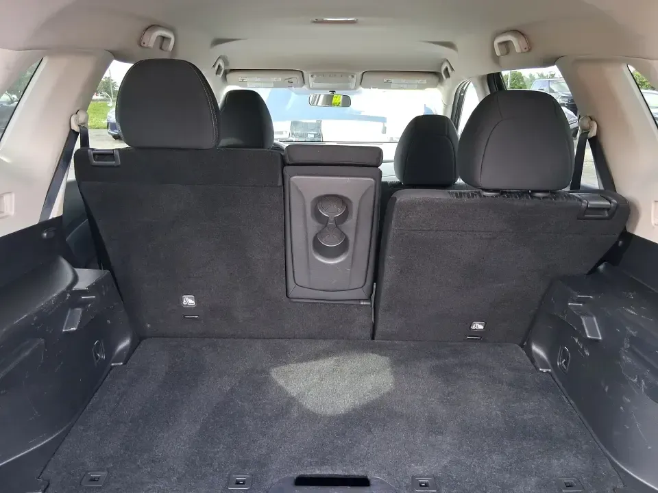 2017 Nissan Rogue SV (KNMAT2MV0HP) with an 2.5L I-4 DOHC engine, CVT transmission, located at 8750 N County Rd 25A, Piqua, OH, 45356, (937) 908-9800, 40.164391, -84.232513 - Picture your next road trip up I75 with the family, a weekend run to Indian Lake, or a confidence-inspiring commute through Miami County in a versatile SUV that's built to handle Ohio's changing seasons. This **2017 Nissan Rogue SV** in **Magnetic Black** brings the everyday practicality busy househ - Photo#12