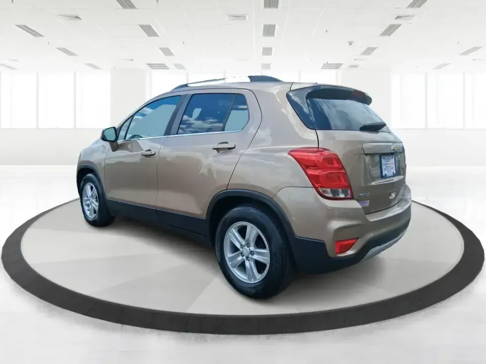 2018 Chevrolet Trax LT (3GNCJLSB1JL) with an ECOTEC 1.4L I-4 DOHC engine, 6A transmission, located at 4508 South Dixie Dr, Moraine, OH, 45439, (937) 908-9800, 39.689976, -84.218452 - Need a small SUV that fits city parking, handles daily commutes, and still has room for weekend getaways to Carillon Historical Park or a quick run down I75? This 2018 Chevrolet Trax LT is built for real-life Moraine and Dayton-area driving-easy to maneuver, comfortable for long stretches on South D - Photo#4