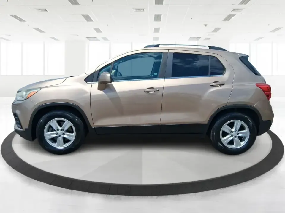2018 Chevrolet Trax LT (3GNCJLSB1JL) with an ECOTEC 1.4L I-4 DOHC engine, 6A transmission, located at 4508 South Dixie Dr, Moraine, OH, 45439, (937) 908-9800, 39.689976, -84.218452 - Need a small SUV that fits city parking, handles daily commutes, and still has room for weekend getaways to Carillon Historical Park or a quick run down I75? This 2018 Chevrolet Trax LT is built for real-life Moraine and Dayton-area driving-easy to maneuver, comfortable for long stretches on South D - Photo#5