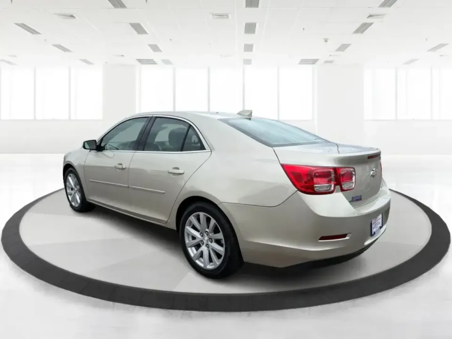 2015 Chevrolet Malibu 2LT (1G11D5SL1FF) with an ECOTEC 2.5L I-4 gasoline direct injection engine, 6-Speed Automatic transmission, located at 4508 South Dixie Dr, Moraine, OH, 45439, (937) 908-9800, 39.689976, -84.218452 - Set up for the daily commute, school drop-offs, and easy weekend getaways, this 2015 Chevrolet Malibu 2LT is the kind of comfortable midsize sedan that fits real life in the Miami Valley. With its smooth ride, practical cabin space, and commuter-friendly efficiency, it's a smart pick for drivers who- Photo#4