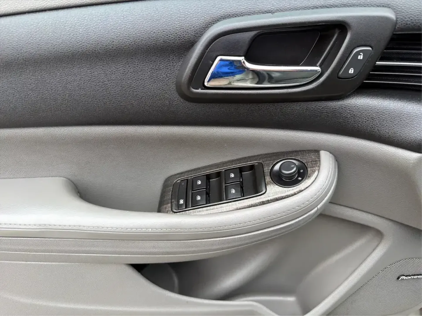2015 Chevrolet Malibu 2LT (1G11D5SL1FF) with an ECOTEC 2.5L I-4 gasoline direct injection engine, 6-Speed Automatic transmission, located at 4508 South Dixie Dr, Moraine, OH, 45439, (937) 908-9800, 39.689976, -84.218452 - Set up for the daily commute, school drop-offs, and easy weekend getaways, this 2015 Chevrolet Malibu 2LT is the kind of comfortable midsize sedan that fits real life in the Miami Valley. With its smooth ride, practical cabin space, and commuter-friendly efficiency, it's a smart pick for drivers who- Photo#19