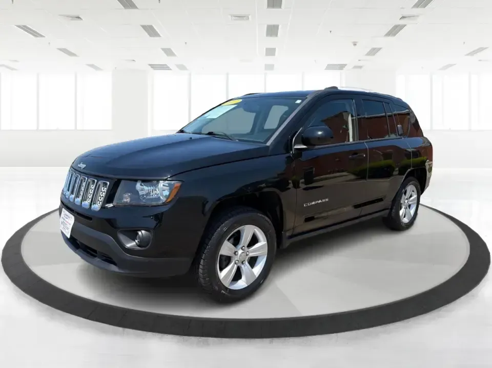 2017 Jeep Compass Latitude 4x4 (1C4NJDEB3HD) with an 2.4L I-4 DOHC engine, 6A transmission, located at 1230 East Main St, Xenia, OH, 45385, (937) 908-9800, 39.688026, -83.910172 - Ready for weekend escapes to John Bryan State Park, everyday school drop-offs, and confident winter commutes on US-35? This 2017 Jeep Compass Latitude 4x4 in Black Clearcoat is the kind of compact SUV that fits real life in Xenia, OH-easy to park around downtown, comfortable for long drives toward D - Photo#8