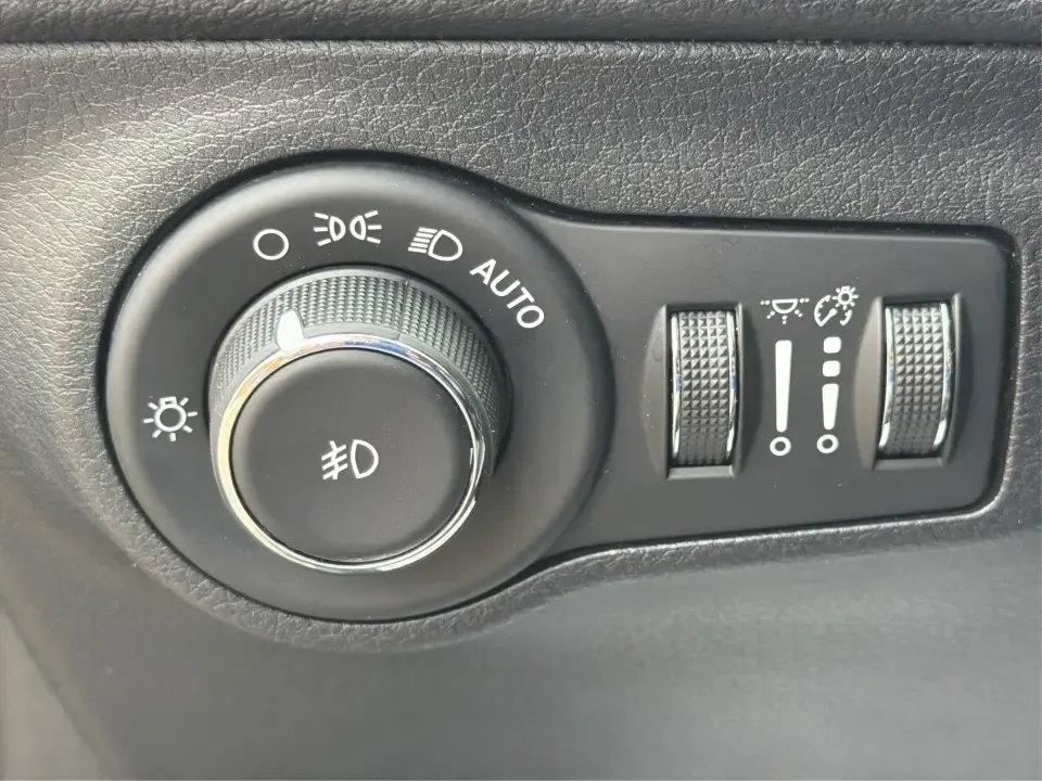 2018 Jeep Compass Latitude 4x4 (3C4NJDBB6JT) with an 2.4L L4 DOHC 16V engine, Manual/Standard transmission, located at 1099 N County Rd 25A, Troy, OH, 45373, (937) 908-9800, 40.057079, -84.212883 - Ready for weekend escapes to Hocking Hills, snowy school drop-offs, or a daily commute down I75? This 2018 Jeep Compass Latitude 4x4 is built for drivers who want SUV versatility with confident 4WD capability-great for growing families, outdoor-minded couples, and commuters who prefer a hands-on dri - Photo#17