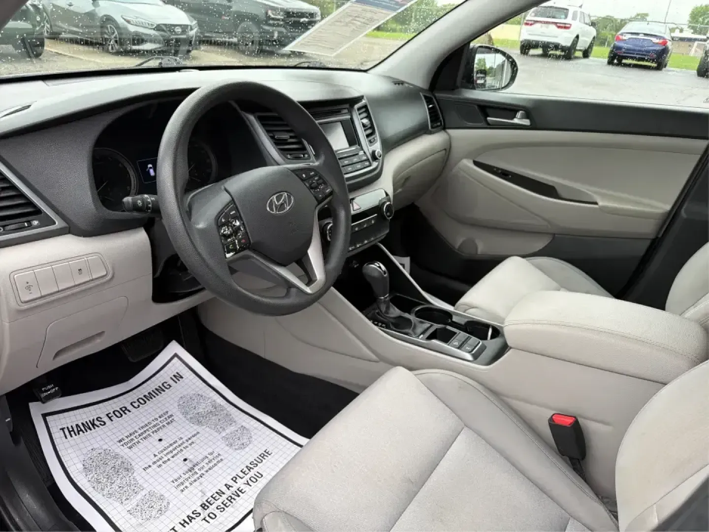 2018 Hyundai Tucson SE (KM8J2CA41JU) with an Nu 2L I-4 gasoline direct injection engine, 6A transmission, located at 4508 South Dixie Dr, Moraine, OH, 45439, (937) 908-9800, 39.689976, -84.218452 - Pack up the kids for a day at Carillon Historical Park, load camping gear for a weekend at Germantown MetroPark, or settle into a comfortable long commute down I-75-this 2018 Hyundai Tucson SE is the kind of compact SUV that fits real life in the Miami Valley. With its versatile SUV body style, conf- Photo#9