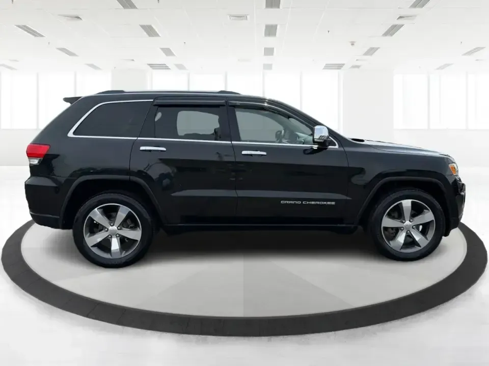 2015 Jeep Grand Cherokee Limited (1C4RJEBG4FC) with an 3.6L V6 DOHC 24V engine, 8-Speed Automatic transmission, located at 880 E. National Road, Vandalia, OH, 45377, (937) 908-9800, 39.891918, -84.183594 - Picture your next weekend: loading up the family for a day at Carillon Historical Park, cruising down I675 with the A/C keeping everyone comfortable, then heading out toward Eastwood MetroPark with plenty of cargo space for chairs, coolers, and gear. This 2015 Jeep Grand Cherokee Limited is the kind - Photo#1