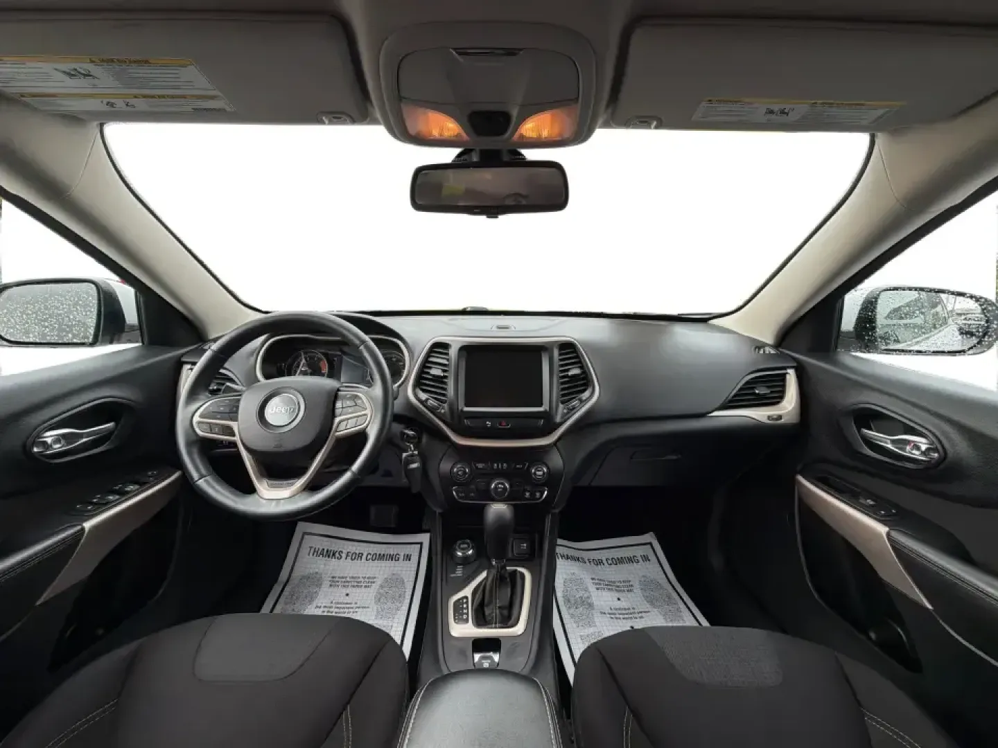2017 Jeep Cherokee Latitude 4x4 (1C4PJMCS5HW) with an 3.2L V6 DOHC 24V engine, 9A transmission, located at 1184 Kauffman Ave, Fairborn, OH, 45324, (937) 908-9800, 39.807072, -84.030914 - Weekend getaways to John Bryan State Park, snowy commutes to Wright-Patterson AFB, or everyday school-and-grocery runs around Fairborn-this 2017 Jeep Cherokee Latitude 4x4 is built for the kind of life that doesn't stop when the weather changes. With confident 4x4 capability, a comfortable cabin, an - Photo#20