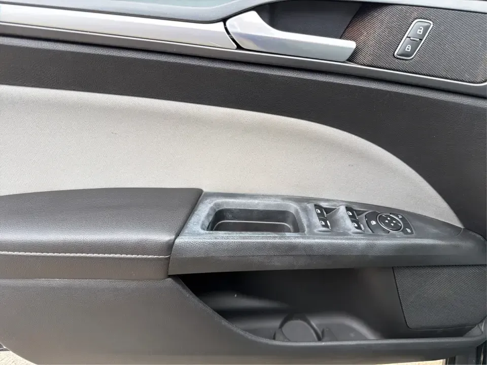 2014 Ford Fusion S (3FA6P0G78ER) with an Duratec 2.5L I-4 DOHC engine, Automatic transmission, located at 8750 N County Rd 25A, Piqua, OH, 45356, (937) 908-9800, 40.164391, -84.232513 - Are you on the hunt for a reliable sedan that fits seamlessly into your everyday life? Look no further than this stunning 2014 Ford Fusion S, available now at Advantage Car and Credit in Fairborn, OH. This vehicle is the perfect choice for budget-conscious buyers or families needing a dependable rid - Photo#18