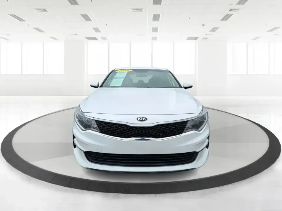2016 Kia Optima LX (KNAGT4L36G5) with an Theta II 2.4L I-4 gasoline direct injection engine, 6A transmission, located at 401 Woodman Dr, Riverside, OH, 45431, (937) 908-9800, 39.760899, -84.123421 - Need a dependable sedan that can handle the weekday commute down I-675, quick school drop-offs near Mad River, and an easy weekend drive to Carillon Historical Park or a Dayton Dragons game? This 2016 Kia Optima LX in Snow White Pearl delivers the kind of practical comfort and modern tech that fits - Photo#7