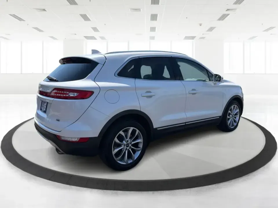2015 Lincoln MKC Base (5LMTJ2AH4FU) with an 2.3L L4 DOHC 16V engine, 6-Speed Automatic transmission, located at 1230 East Main St, Xenia, OH, 45385, (937) 908-9800, 39.688026, -83.910172 - Picture your next Ohio weekend: coffee in hand, rolling out of New Carlisle toward Dayton or Springfield with the comfort of a premium SUV, the confidence of all-wheel traction, and enough tech to make every mile feel effortless. This 2015 Lincoln MKC Base is an ideal fit for commuters who want a qu - Photo#2