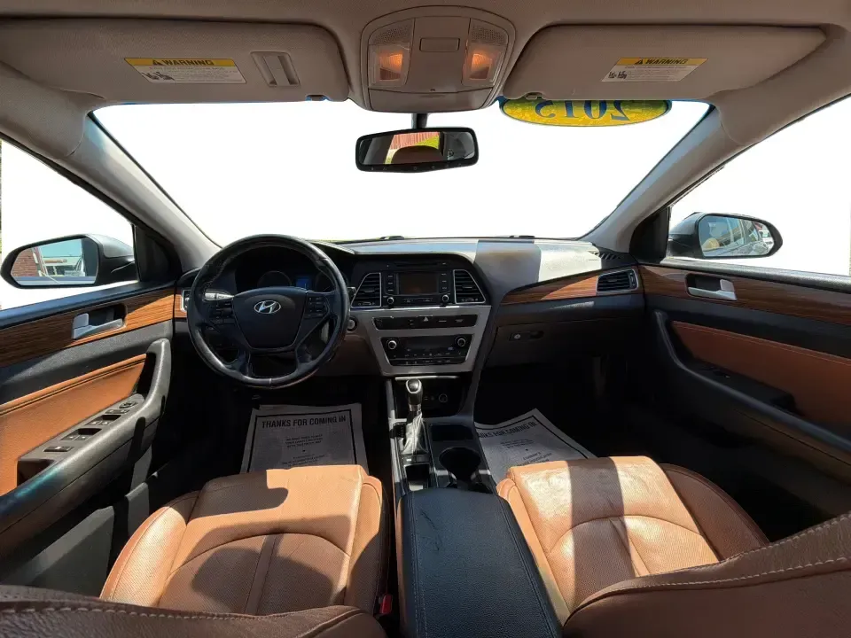 2015 Hyundai Sonata Limited (5NPE34AF9FH) with an 2.4L I-4 gasoline direct injection engine, 6-Speed Automatic transmission, located at 1184 Kauffman Ave, Fairborn, OH, 45324, (937) 908-9800, 39.807072, -84.030914 - Need a comfortable, tech-savvy sedan that makes the daily commute to Wright-Patterson AFB, a quick run down I-675, or a weekend drive to Yellow Springs feel like an upgrade-without stepping into a brand-new payment? This 2015 Hyundai Sonata Limited is built for real life in Fairborn: smooth on long - Photo#21
