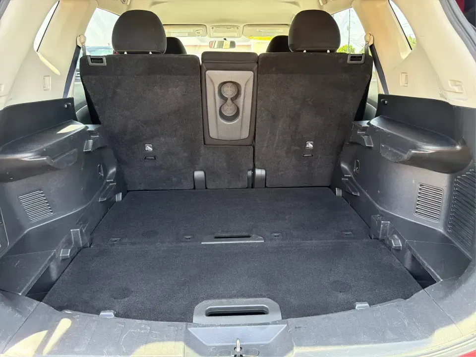 2016 Nissan Rogue S (JN8AT2MVXGW) with an 2.5L I-4 DOHC engine, CVT transmission, located at 1099 N County Rd 25A, Troy, OH, 45373, (937) 908-9800, 40.057079, -84.212883 - Picture your next Ohio weekend: loading up groceries for the week, packing sports gear for the kids, or heading out for a day trip to Dayton or the Miami Valley-without feeling cramped or stressed. This Cayenne Red 2016 Nissan Rogue S is the kind of compact SUV that fits real-life routines: comforta - Photo#12
