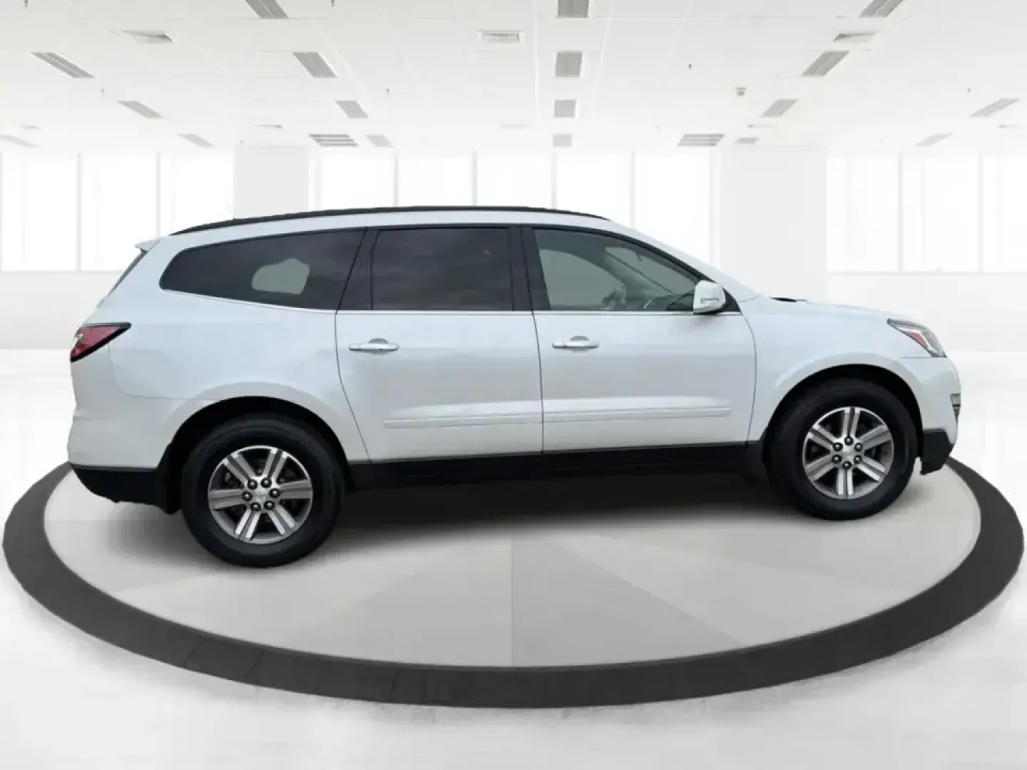 2017 Chevrolet Traverse 2LT (1GNKVHKD5HJ) with an 3.6L V-6 gasoline direct injection engine, 6A transmission, located at 1951 S Dayton Lakeview Rd., New Carlisle, OH, 45344, (937) 908-9800, 39.890999, -84.050255 - Big weekend plans, a growing family, or a daily commute that demands space and comfort? This 2017 Chevrolet Traverse 2LT is the kind of SUV that fits real life in Riverside-ready for school drop-offs, Costco runs, and road trips out toward Hocking Hills with room for friends, gear, and everyone's sn - Photo#1