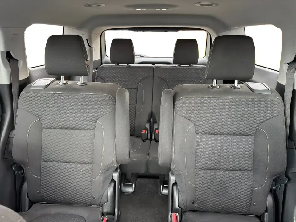 2017 GMC Acadia SLE-2 (1GKKNSLS1HZ) with an 2.5L L4 DOHC 16V engine, 6A transmission, located at 1099 N County Rd 25A, Troy, OH, 45373, (937) 908-9800, 40.057079, -84.212883 - Ready for a busy family week in Troy and a weekend escape to Hocking Hills? This 2017 GMC Acadia SLE-2 is the kind of midsize SUV that fits real life-school drop-offs, grocery runs, long commutes down I-75, and road trips with friends-while giving you the confidence of available traction and the pra - Photo#14