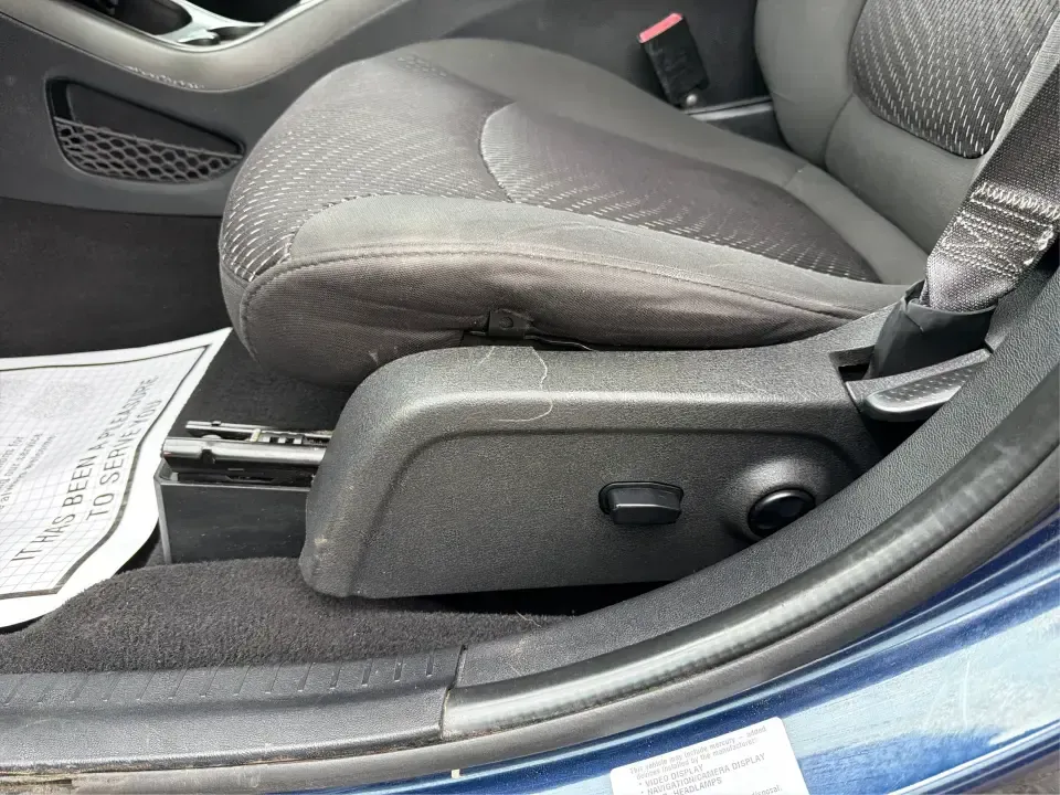 2017 Dodge Journey SXT AWD (3C4PDDBG4HT) with an Pentastar 3.6L V-6 DOHC engine, 6A transmission, located at 1099 N County Rd 25A, Troy, OH, 45373, (937) 908-9800, 40.057079, -84.212883 - Pack up the kids, cue up a playlist, and point your next weekend escape toward the open roads around Miami County-this 2017 Dodge Journey SXT AWD is the kind of SUV that fits real life. Whether you're shuttling to practice, commuting to Dayton, or planning a road trip up I75, the Journey's three-row - Photo#18