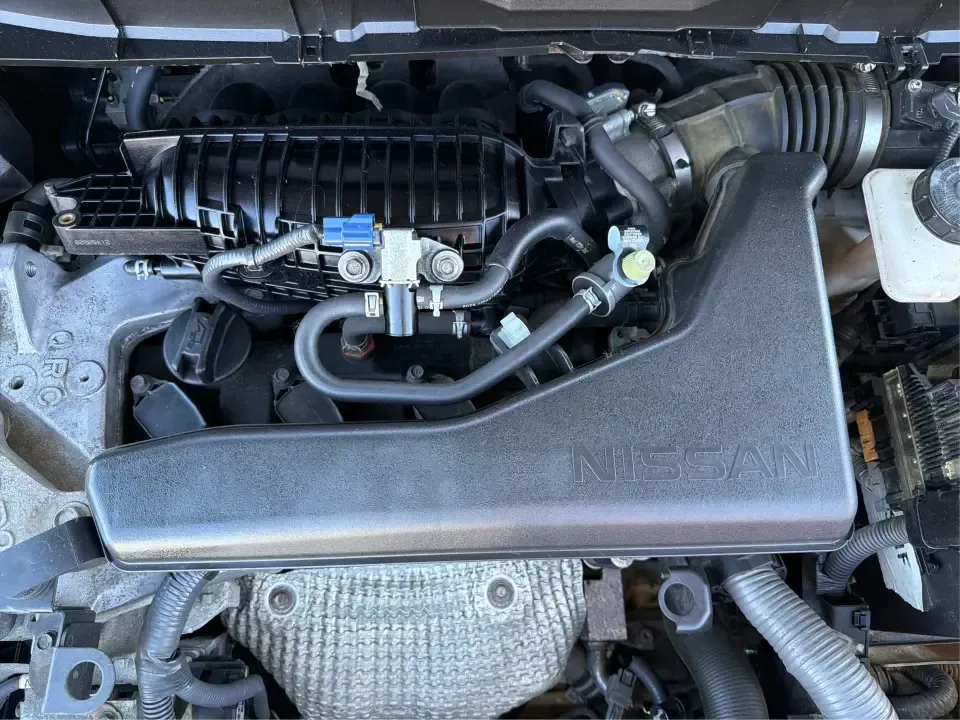 2015 Nissan Rogue SV (5N1AT2MVXFC) with an 2.5L I-4 DOHC engine, Continuously Variable Transmission transmission, located at 4508 South Dixie Dr, Moraine, OH, 45439, (937) 908-9800, 39.689976, -84.218452 - Whether you're juggling school drop-offs, commuting down I-75, or planning a weekend escape to Cox Arboretum or the RiverScape MetroPark, this 2015 Nissan Rogue SV is the kind of compact SUV that fits real life in Moraine. With available all-weather capability, flexible seating, and everyday comfort - Photo#11