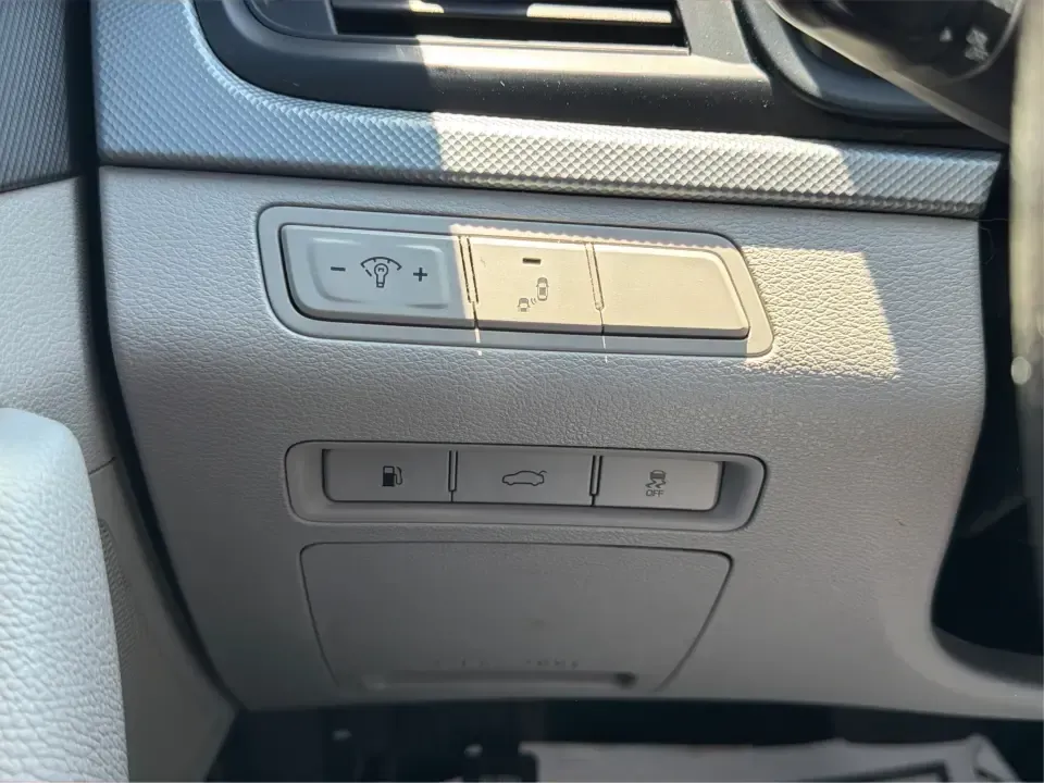 2018 Hyundai Sonata ECO (5NPE24AA3JH) with an 1.6L I-4 gasoline direct injection engine, 7A transmission, located at 1951 S Dayton Lakeview Rd., New Carlisle, OH, 45344, (937) 908-9800, 39.890999, -84.050255 - Need a smart, efficient sedan that can handle a busy weekday commute to Dayton, quick school drop-offs, and the occasional weekend run to Springfield without draining your budget? This 2018 Hyundai Sonata ECO in sleek Machine Gray is an ideal fit for drivers who want comfort, tech, and fuel-friendly - Photo#17