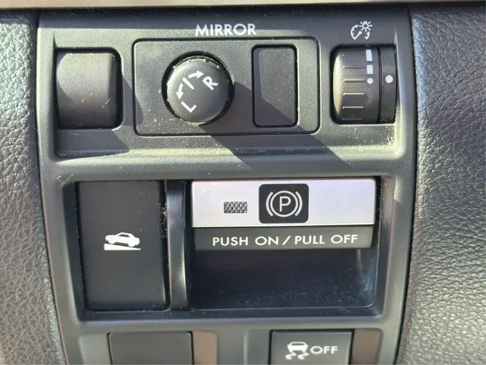 2013 Subaru Outback 2.5i Premium (4S4BRBGC7D3) with an 2.5L H-4 DOHC engine, Continuously Variable Transmission (CVT) transmission, located at 880 E. National Road, Vandalia, OH, 45377, (937) 908-9800, 39.891918, -84.183594 - For commuters who battle I-75 traffic, families shuttling between school and practice, or weekend explorers heading out toward Caesar Creek and the Miami Valley trails, this 2013 Subaru Outback 2.5i Premium is built around real-life versatility. With Subaru's confidence-inspiring AWD, a roomy hatchb - Photo#16