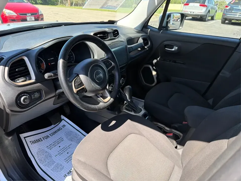 2015 Jeep Renegade Latitude (ZACCJBBT5FP) with an 2.4L L4 engine, 6-Speed Manual transmission, located at 1230 East Main St, Xenia, OH, 45385, (937) 908-9800, 39.688026, -83.910172 - Weekend adventures, snowy commutes, and day-to-day errands around Greene County feel a lot more fun when you're driving something that's compact, capable, and easy to live with. This 2015 Jeep Renegade Latitude is built for drivers who want SUV versatility without the full-size footprint-perfect for - Photo#9