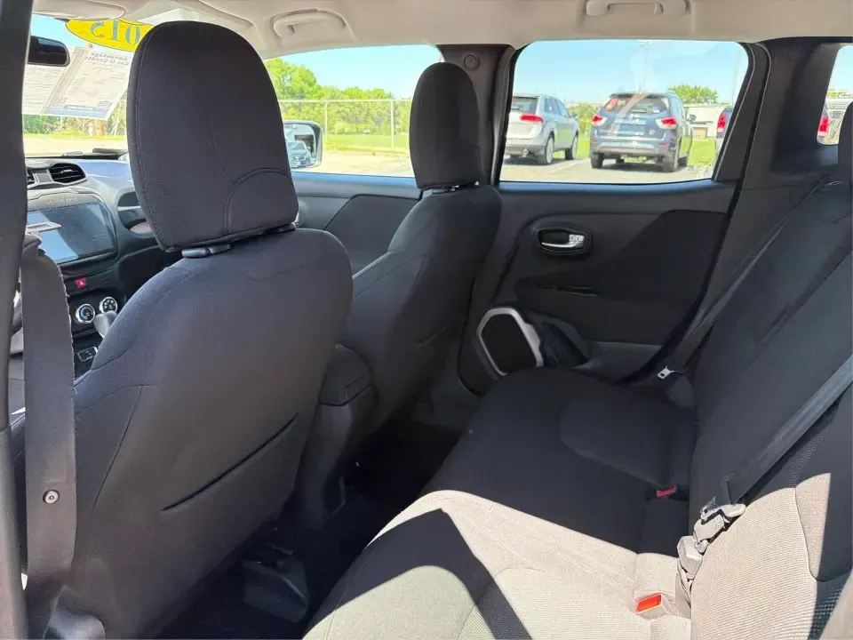 2015 Jeep Renegade Latitude (ZACCJBBT5FP) with an 2.4L L4 engine, 6-Speed Manual transmission, located at 1230 East Main St, Xenia, OH, 45385, (937) 908-9800, 39.688026, -83.910172 - Weekend adventures, snowy commutes, and day-to-day errands around Greene County feel a lot more fun when you're driving something that's compact, capable, and easy to live with. This 2015 Jeep Renegade Latitude is built for drivers who want SUV versatility without the full-size footprint-perfect for - Photo#10