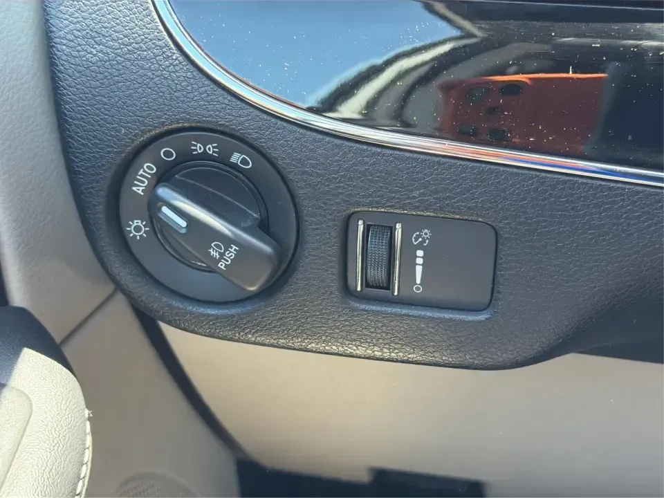 2019 Dodge Grand Caravan SXT (2C4RDGCG7KR) with an Pentastar 3.6L V-6 DOHC engine, 6A transmission, located at 401 Woodman Dr, Riverside, OH, 45431, (937) 908-9800, 39.760899, -84.123421 - Road trips to Hocking Hills, the daily school drop-off line, weekend soccer tournaments, or a long commute down I675-when life is busy, you need a van that keeps up without feeling like a compromise. This 2019 Dodge Grand Caravan SXT in White Knuckle Clearcoat is built for real-world family schedule - Photo#17