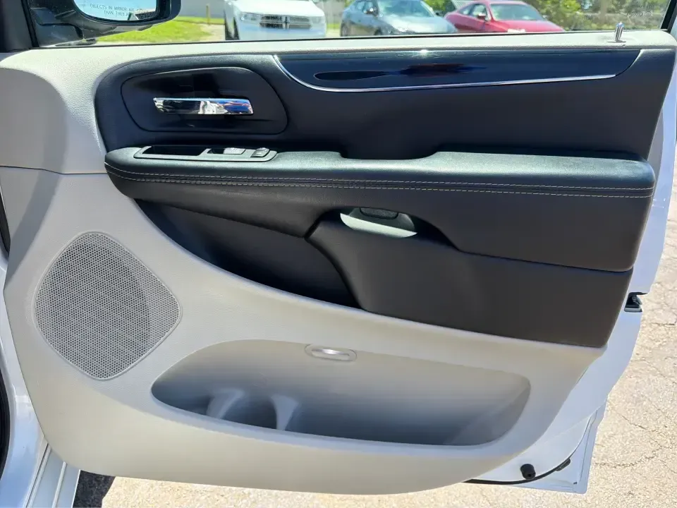 2019 Dodge Grand Caravan SXT (2C4RDGCG7KR) with an Pentastar 3.6L V-6 DOHC engine, 6A transmission, located at 401 Woodman Dr, Riverside, OH, 45431, (937) 908-9800, 39.760899, -84.123421 - Road trips to Hocking Hills, the daily school drop-off line, weekend soccer tournaments, or a long commute down I675-when life is busy, you need a van that keeps up without feeling like a compromise. This 2019 Dodge Grand Caravan SXT in White Knuckle Clearcoat is built for real-world family schedule - Photo#20