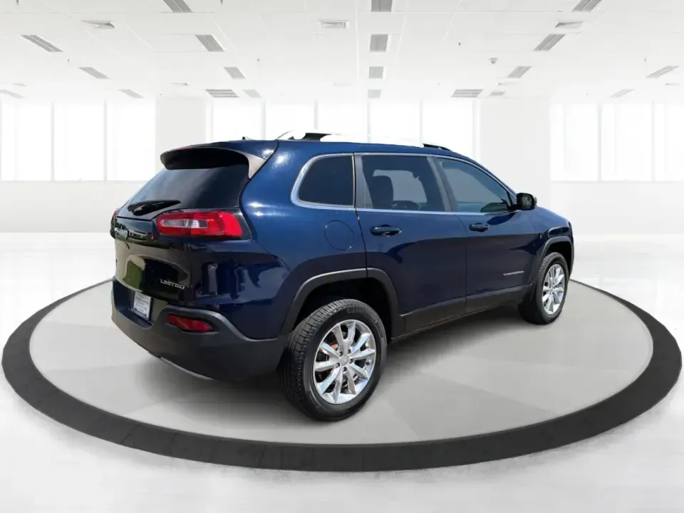 2016 Jeep Cherokee Limited 4WD (1C4PJMDB9GW) with an 2.4L L4 DOHC 16V engine, 9A transmission, located at 1099 N County Rd 25A, Troy, OH, 45373, (937) 908-9800, 40.057079, -84.212883 - Picture your next weekend: loading up the family for a quick trip to Charleston Falls Preserve, cruising out toward Taylorsville MetroPark, or taking the scenic backroads around Troy with confident four-wheel-drive capability and premium comfort. This 2016 Jeep Cherokee Limited 4WD in standout True- Photo#2