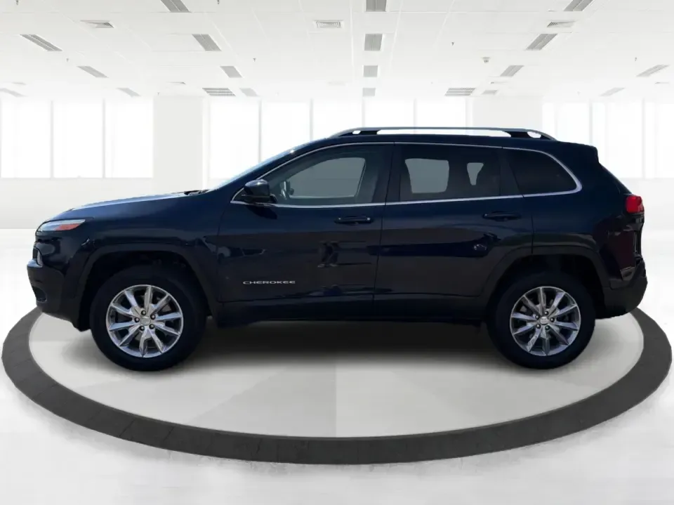 2016 Jeep Cherokee Limited 4WD (1C4PJMDB9GW) with an 2.4L L4 DOHC 16V engine, 9A transmission, located at 1099 N County Rd 25A, Troy, OH, 45373, (937) 908-9800, 40.057079, -84.212883 - Picture your next weekend: loading up the family for a quick trip to Charleston Falls Preserve, cruising out toward Taylorsville MetroPark, or taking the scenic backroads around Troy with confident four-wheel-drive capability and premium comfort. This 2016 Jeep Cherokee Limited 4WD in standout True- Photo#5